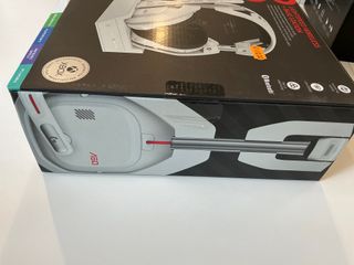 Logitech A50 Auriculares + Base Station