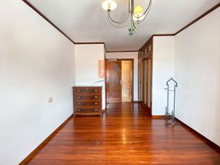 Piso en venta en Ensanche - Sar en Santiago de Compostela