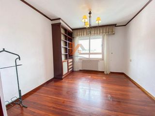 Piso en venta en Ensanche - Sar en Santiago de Compostela