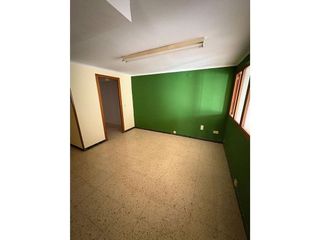 Oficina en venta en Binéfar