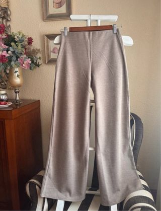 Conjunto Zara dos piezas punto beige