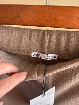 Conjunto Zara dos piezas punto beige