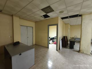Local comercial en venta en San Luis en Almería