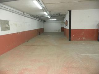 Garaje en venta en Los Cármenes en Madrid