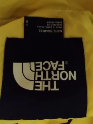 Chaqueta The North Face Negra y Amarilla