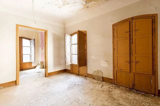 Edificio en venta en Guadix