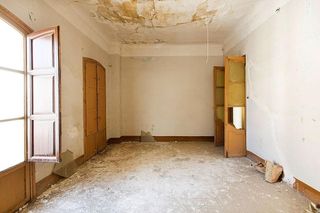 Edificio en venta en Guadix