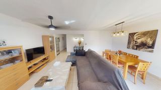 Piso en venta en Carolinas Altas en Alicante