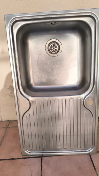 Fregadero de un seno con escurridor