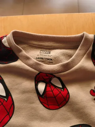 Chándal Spiderman niño beige talla 5-6 años