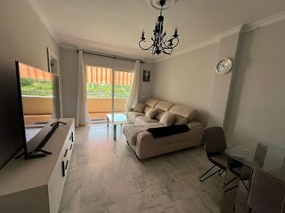 Piso en alquiler en Puerto - Plaza de Toros en Estepona