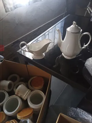 Jarra y salsera de porcelana china