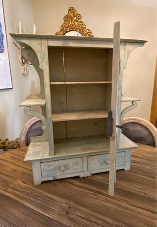 Mueble auxiliar antiguo modernista