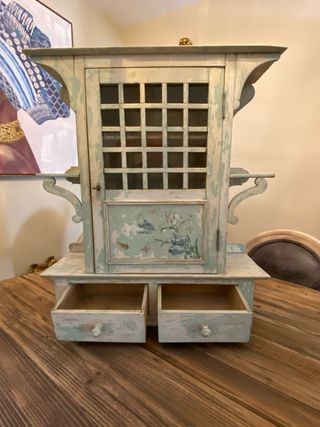 Mueble auxiliar antiguo modernista