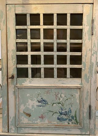 Mueble auxiliar antiguo modernista