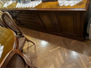 Mueble de comedor de madera maciza. se desmontable