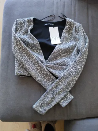 Torera lentejuelas Zara