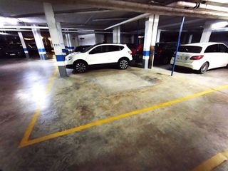 Garaje en venta en Los Olivos en Huesca