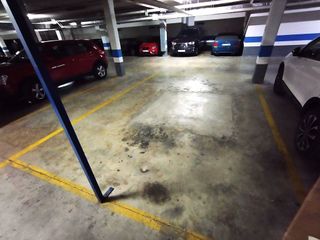 Garaje en venta en Los Olivos en Huesca