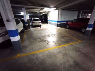 Garaje en venta en Los Olivos en Huesca