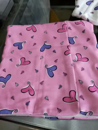 Scaldacollo con cuori rosa e lilla