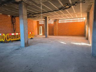 Local comercial en venta en Pravia