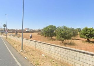 Solar en venta en La Hacienda - Nueva Andalucía en Dos Hermanas