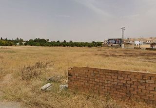 Solar en venta en La Hacienda - Nueva Andalucía en Dos Hermanas