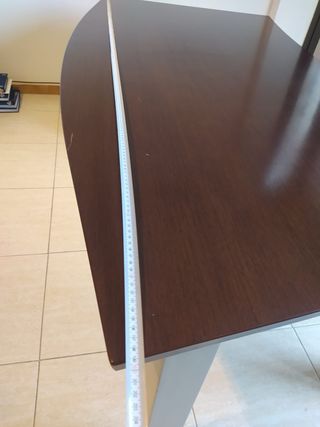 Mesa de despacho moderna marrón y gris