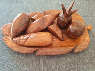 Centrotavola in legno intagliato