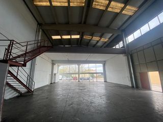 Nave industrial en alquiler en Vilafant