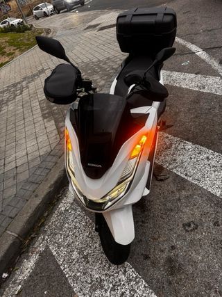 Honda PCX 125 Blanca