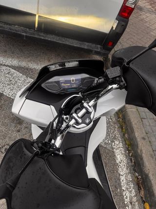 Honda PCX 125 Blanca