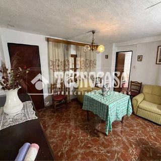Casa adosada en venta en Baeza