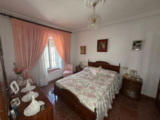 Casa adosada en venta en Baeza