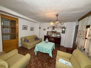 Casa adosada en venta en Baeza