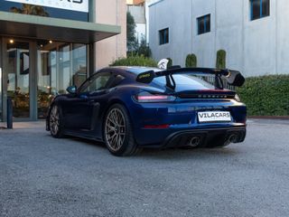 PORSCHE 718 Cayman GT4 RS