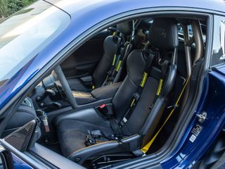 PORSCHE 718 Cayman GT4 RS