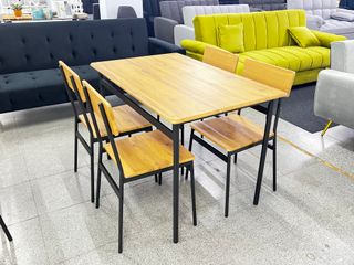 REBAJA!! Mesa y 4 Sillas Madera y Metal