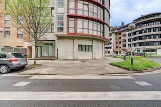 Local comercial en alquiler en Palmera - Dumboa - Arbes en Irun