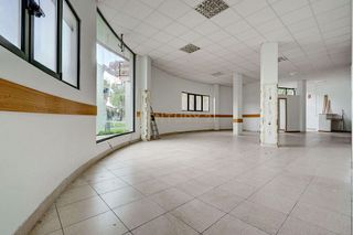 Local comercial en alquiler en Palmera - Dumboa - Arbes en Irun