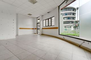 Local comercial en alquiler en Palmera - Dumboa - Arbes en Irun