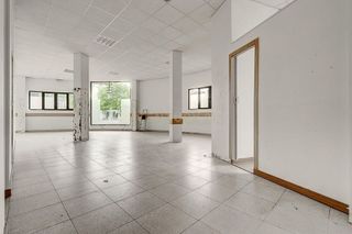 Local comercial en alquiler en Palmera - Dumboa - Arbes en Irun