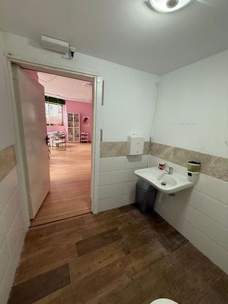 Local comercial en alquiler en Moscardó en Madrid