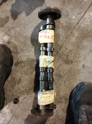 Árboles de levas Opel Astra J