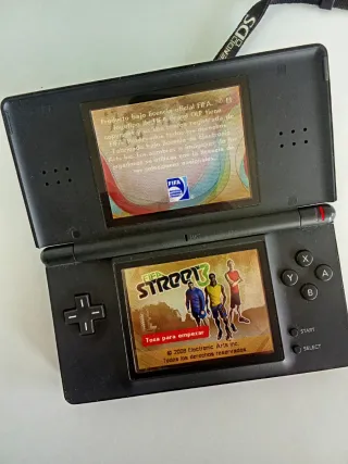 Nintendo DS Lite Negra + Juego