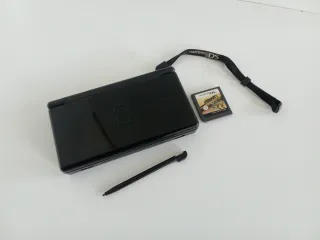Nintendo DS Lite Negra + Juego