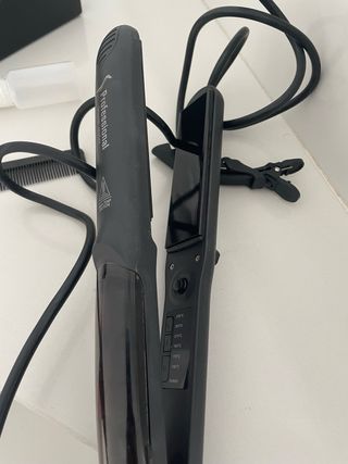 Plancha de pelo profesional negra