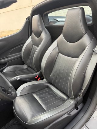 Renault Wind 1.6 133CV Nightday 2011