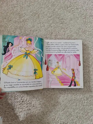 Cuentos de Andersen, Grimm y Perrault Vol. 1 (S...